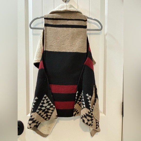 American Rag - Sleeveless Shawl Vest - XS - Picture 3 of 5